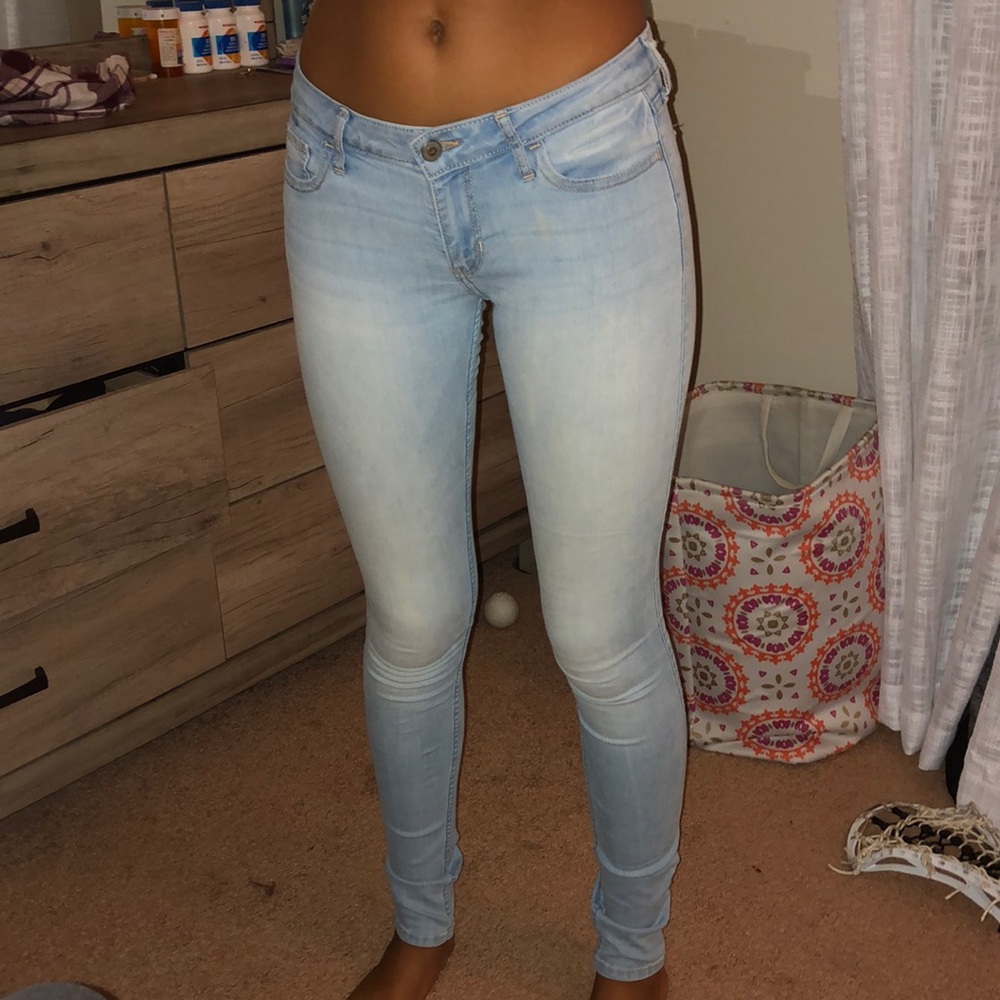Light wash hollister jeans
